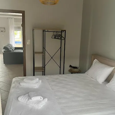 公寓 Casita Dos Ofrínion